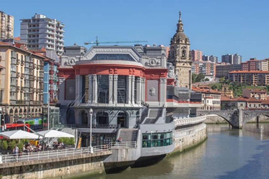 דירות Lujoso Piso En Casco Viejo. Bilbao. Free Wifi. מראה חיצוני תמונה